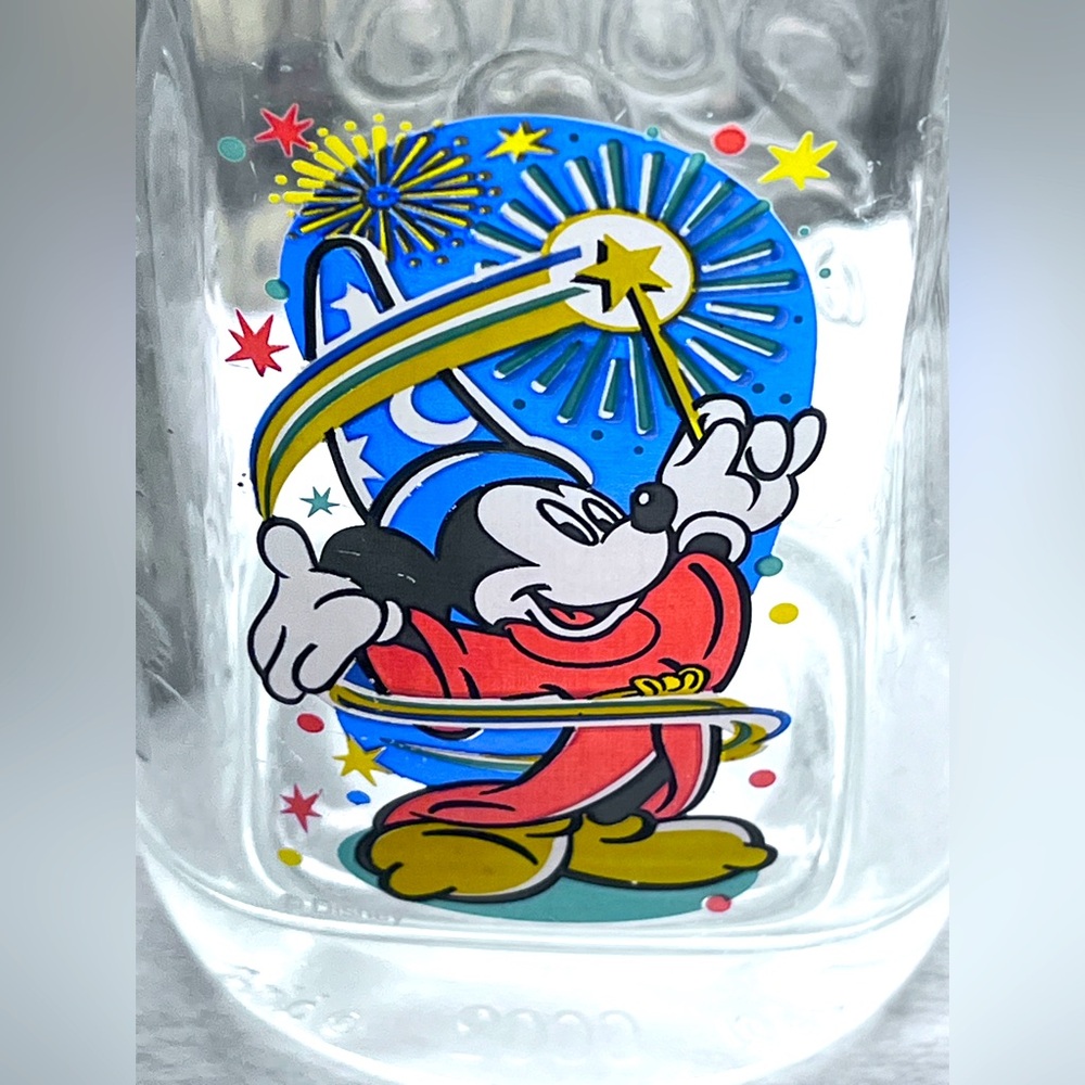 Mickey Mouse Wizard 2000 Epcot Disney Square Momento Glass